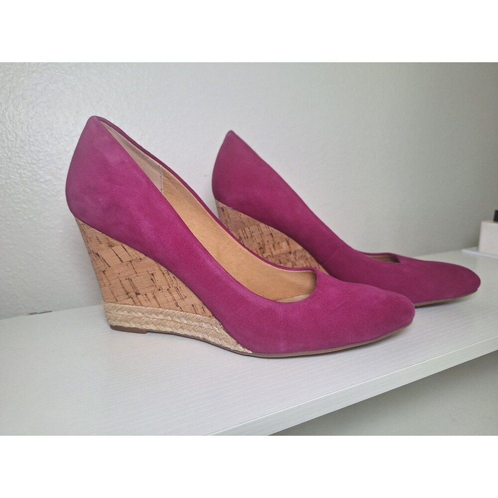 Franco Sarto Womens Oalix Pump Size 9 Magenta Pink Suede Wedge Heel Dress Shoe - Picture 3 of 8